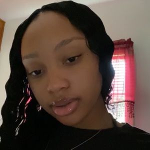 Meet your Posher, Randaiza